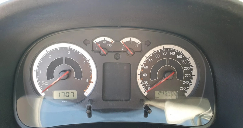Volkswagen Golf cena 6500 przebieg: 245400, rok produkcji 2000 z Łomża małe 79